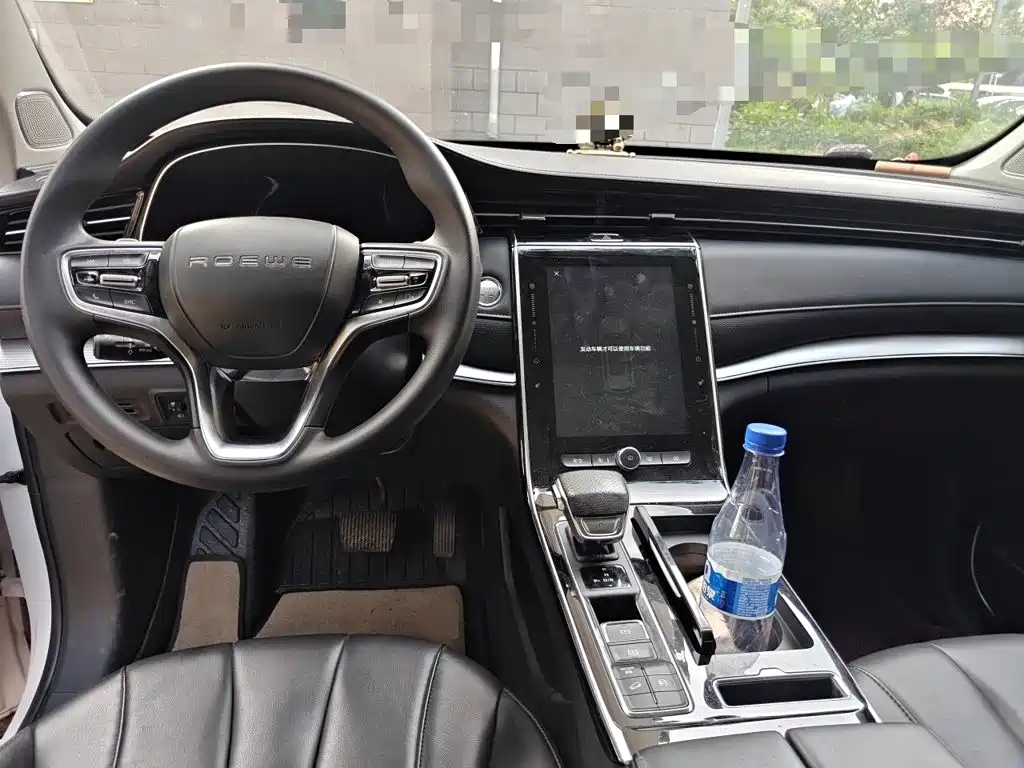 Roewe RX5 MAX — миниатюра 10