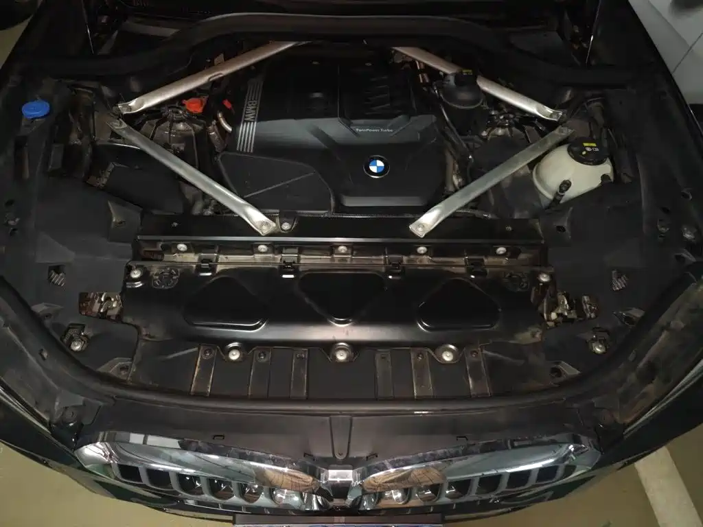BMW X5 (Import) — миниатюра 11