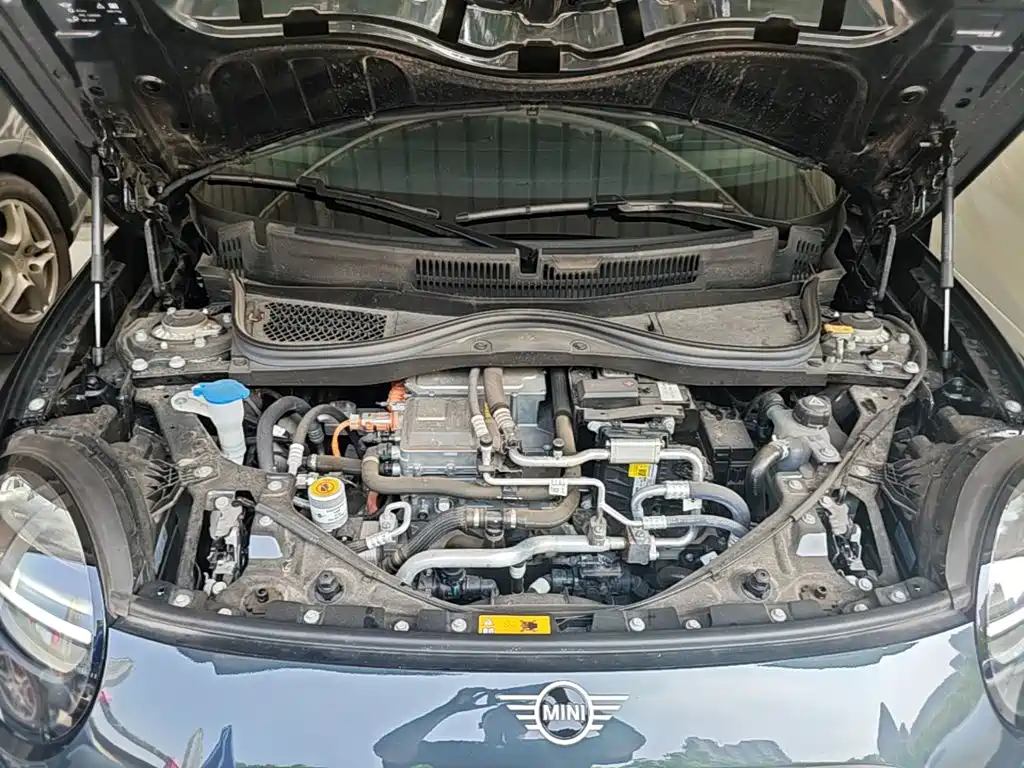 MINI MINI COOPER EV — миниатюра 20