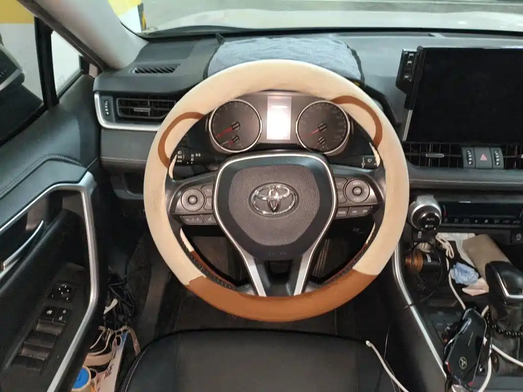 Toyota Wildlander — миниатюра 11