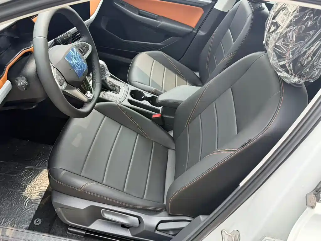 Volkswagen Bora 2025 200TSI DSG