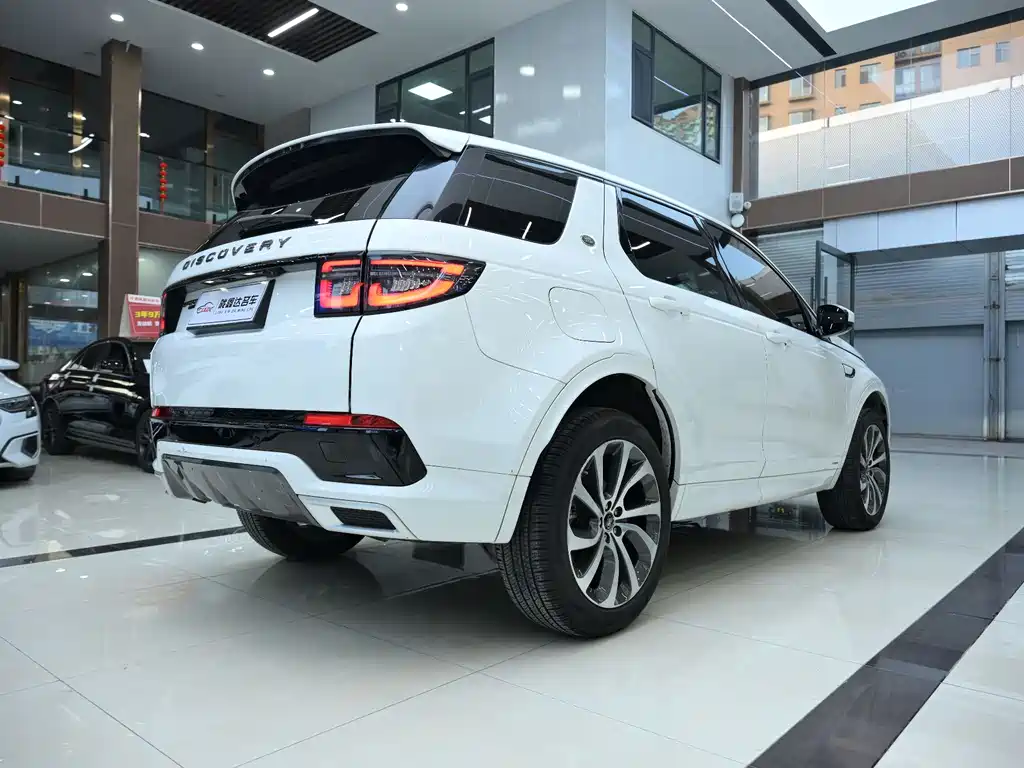 LAND ROVER DISCOVER SPORTS