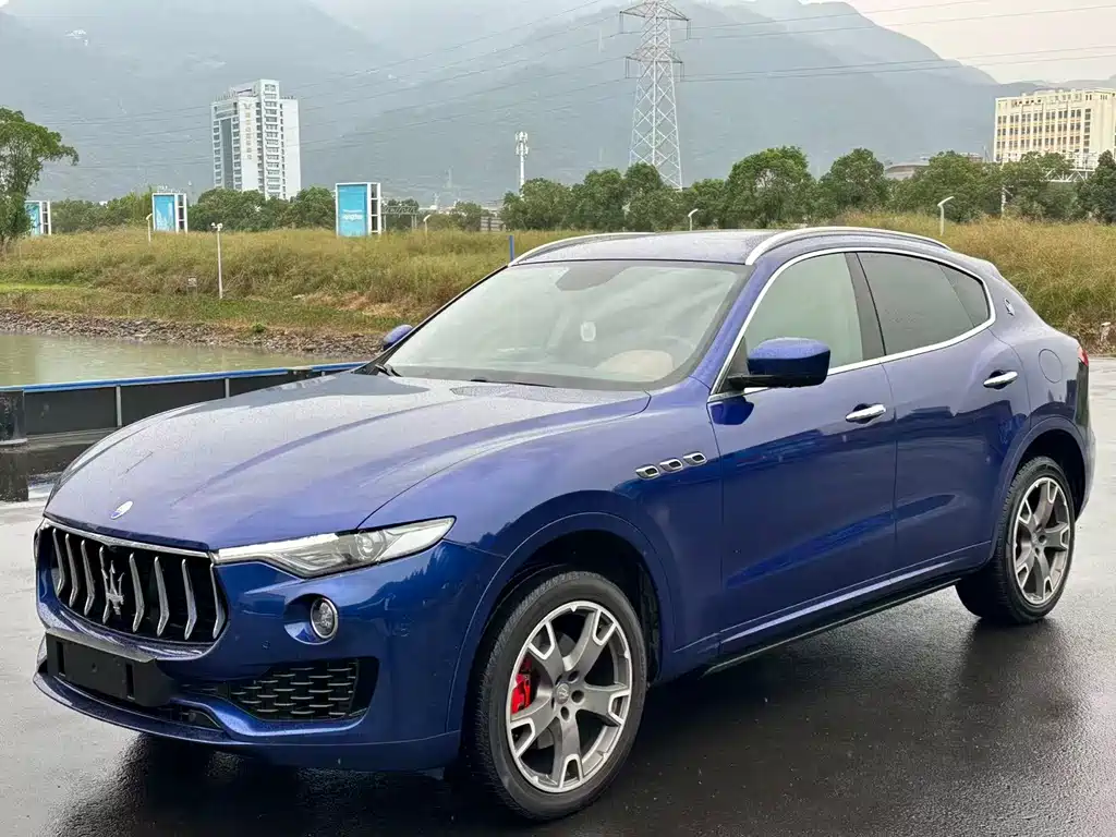 MASERATI LEVANTE