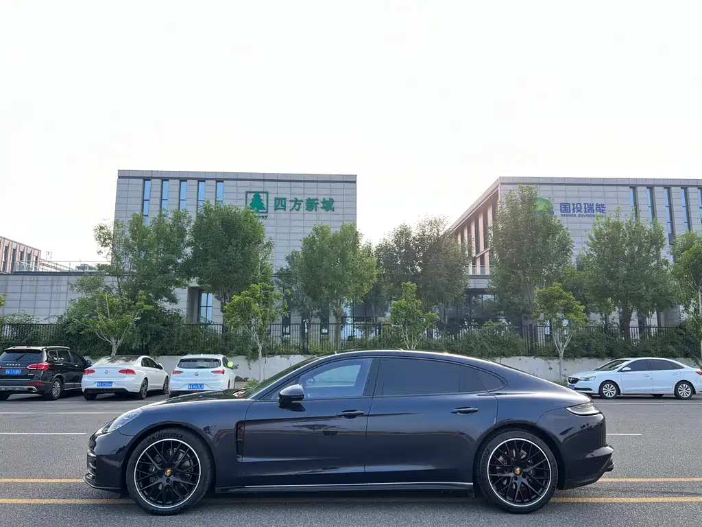 Porsche Panamera 2023 Panamera 4 Executive 2.9T