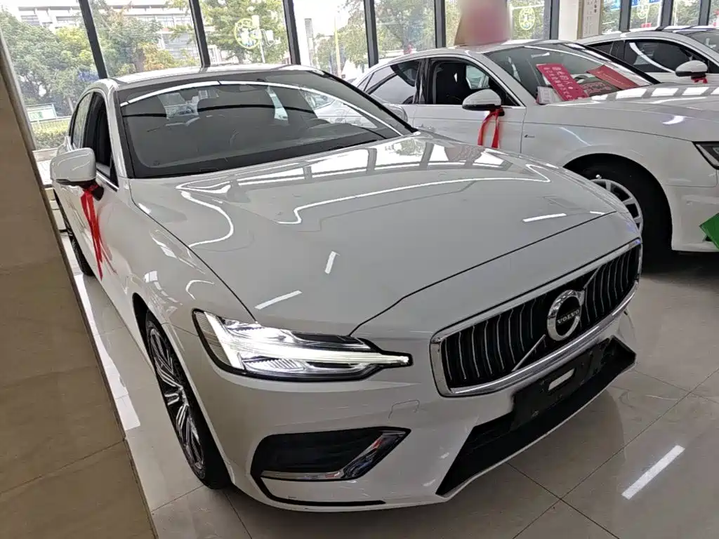 Volvo S60 — миниатюра 4