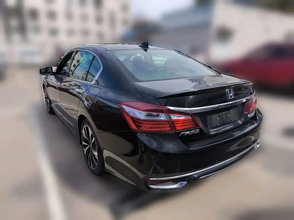 Honda Accord — миниатюра 7