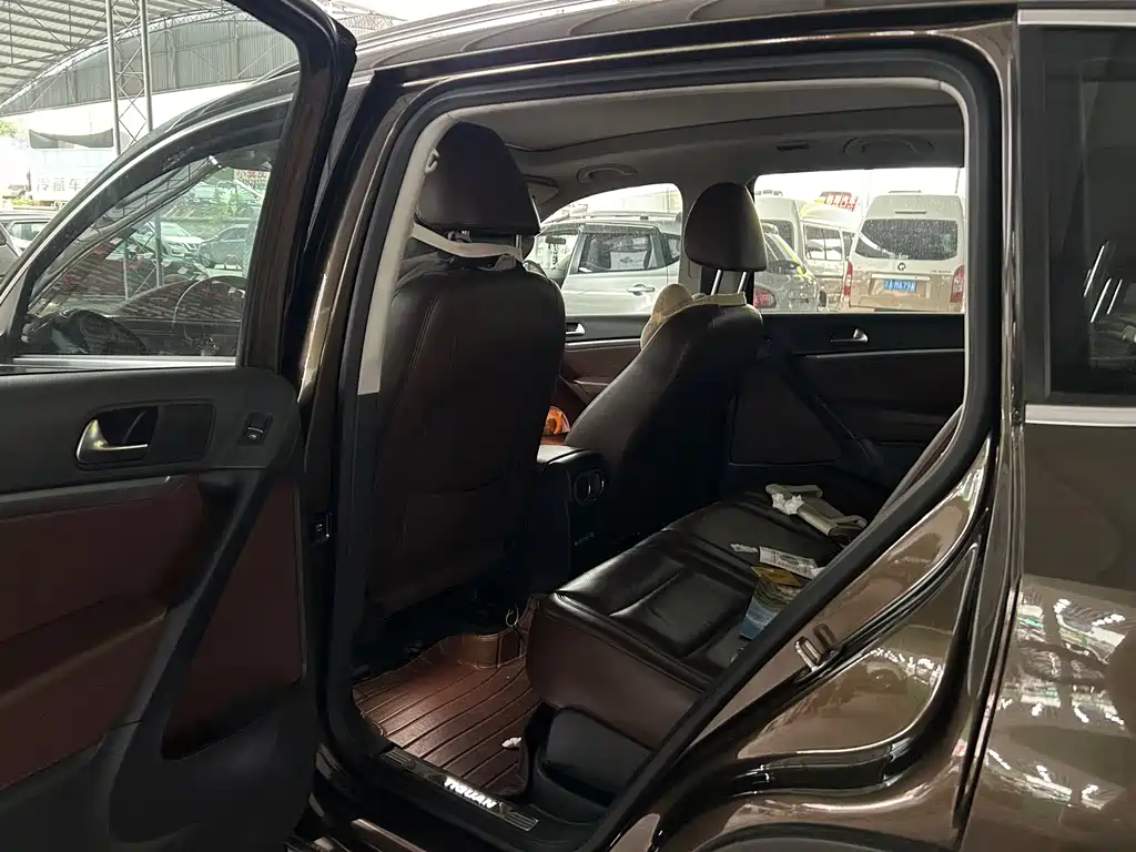 Volkswagen Tiguan — миниатюра 8