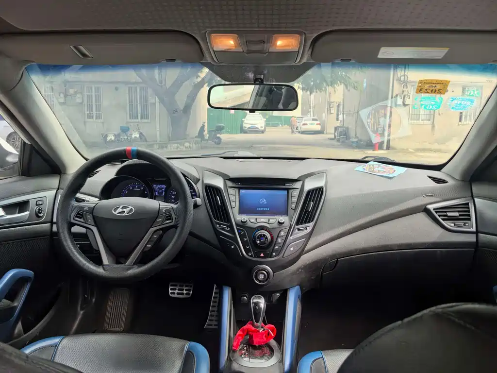 Hyundai Veloster — миниатюра 8