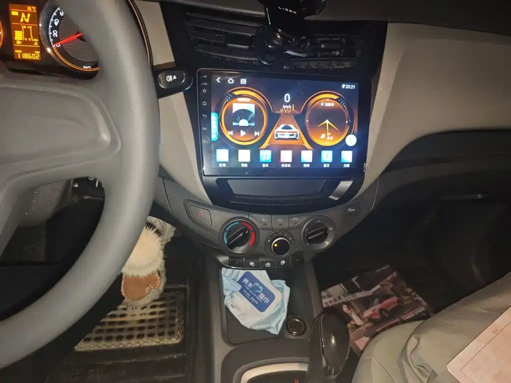 Chevrolet Sail — миниатюра 14