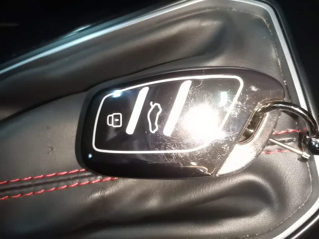 MG MG5 1.5 л 2023 г. Белый, пробег 33000 км