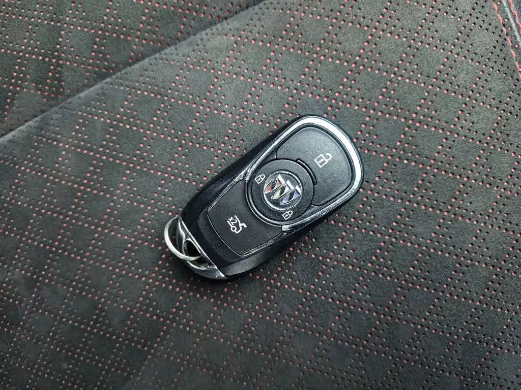 Buick Verano — миниатюра 11