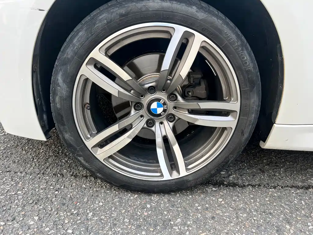 BMW 3 Series — миниатюра 24