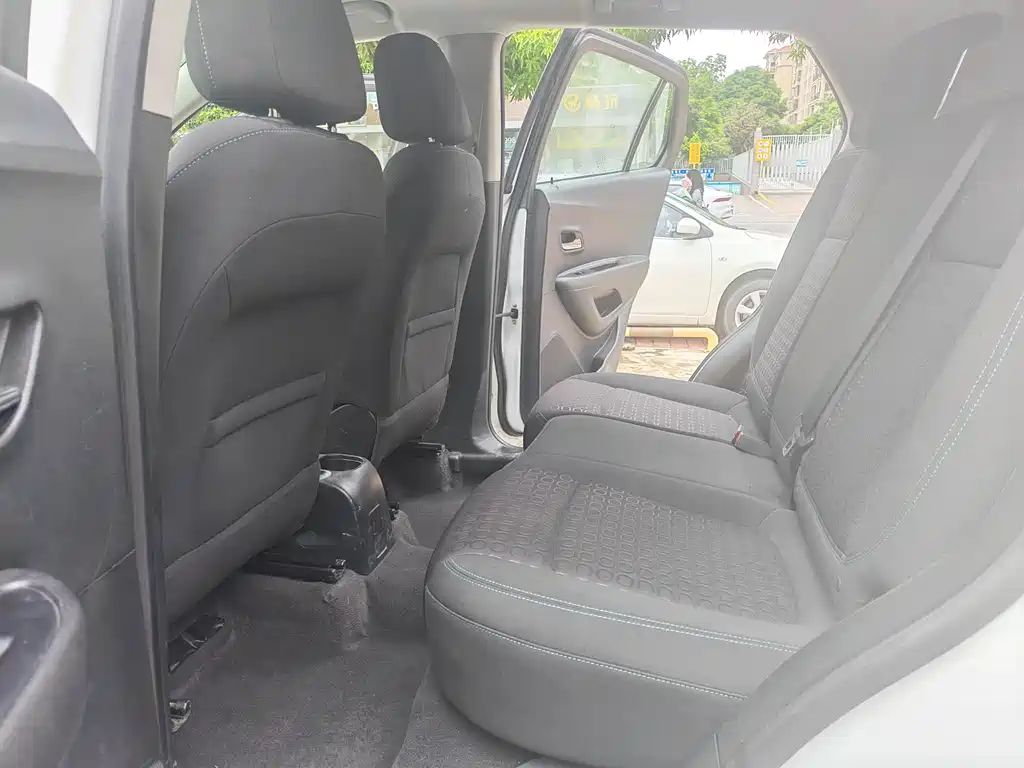 Chevrolet Trax 1.4T Auto 2WD Comfort Type, фото 7