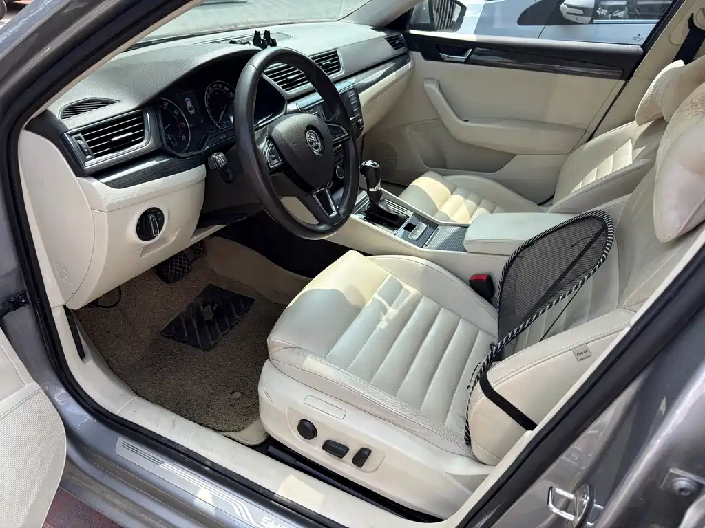Skoda Superb 2016 TSI330 DSG