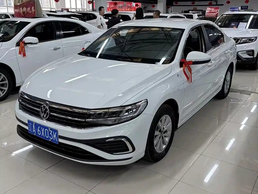 Volkswagen Bora 2024 200TSI DSG