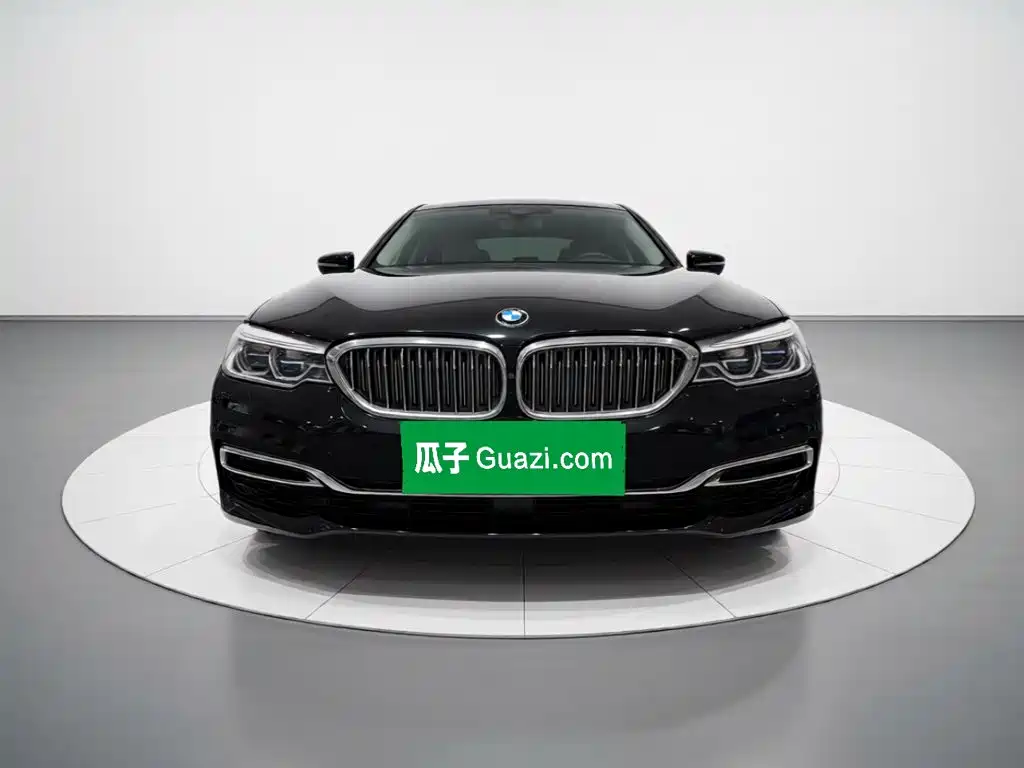 BMW 5 Series — миниатюра 2
