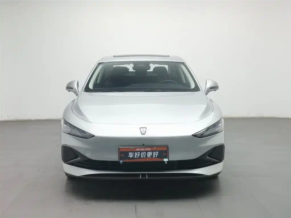 ROEWE D7
