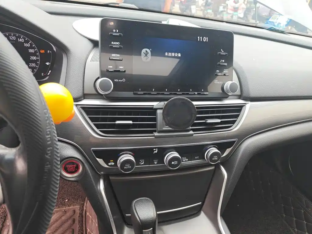 Honda Accord — миниатюра 14