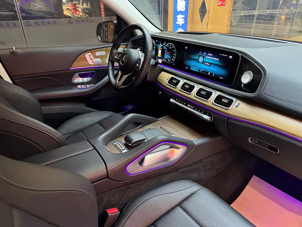 Mercedes-Benz GLE New Energy — миниатюра 18