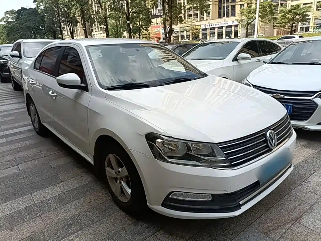 Volkswagen Lavida — миниатюра 4