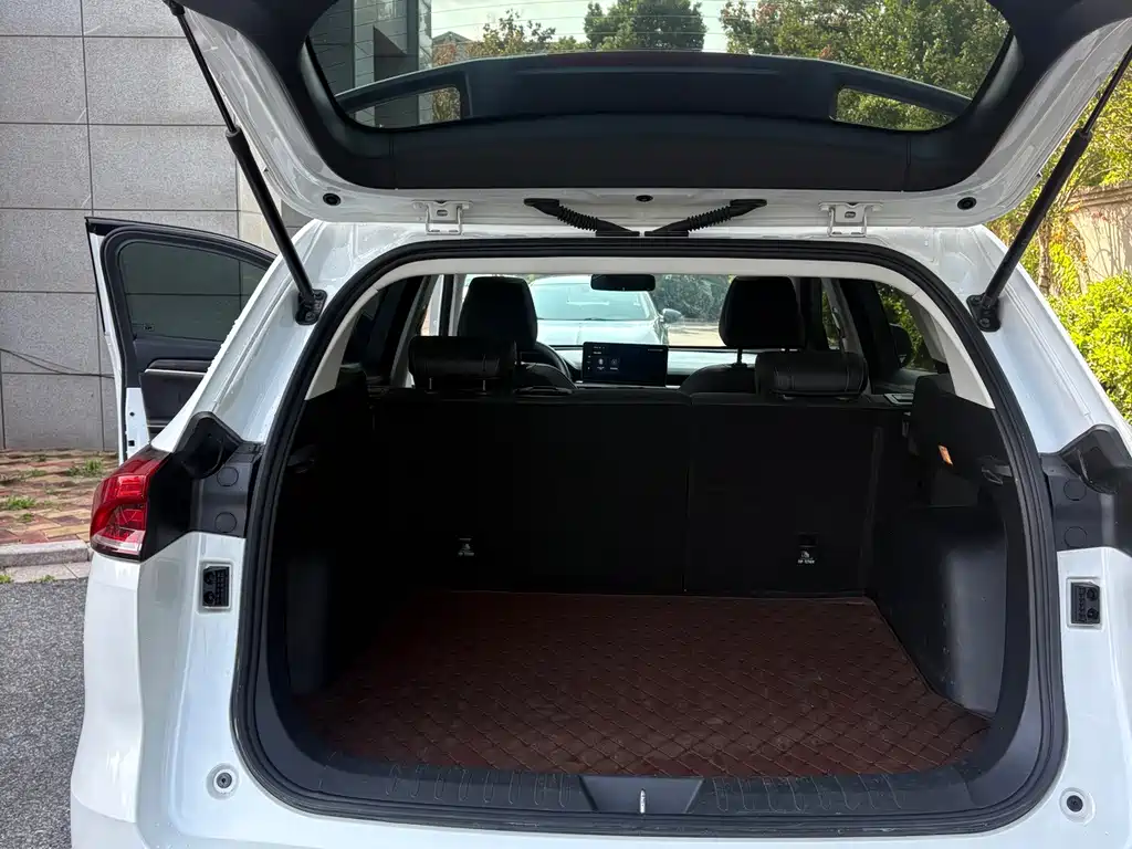 Haval H6 2023 — фото 17