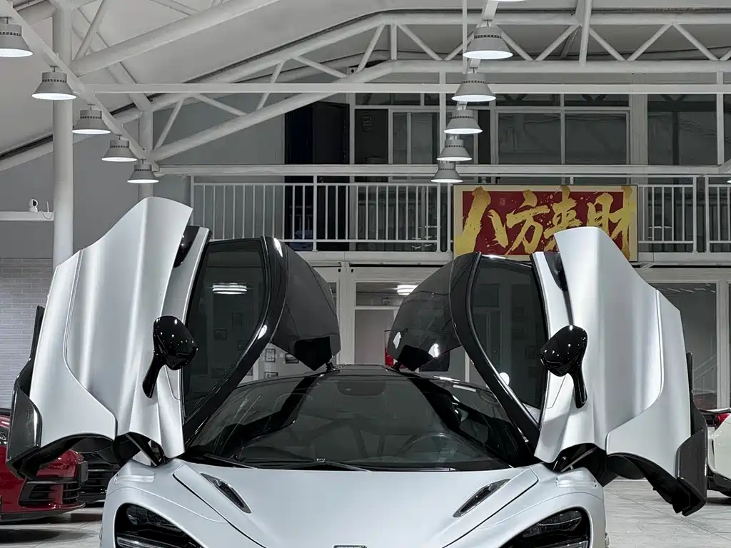 McLaren 720S — миниатюра 20