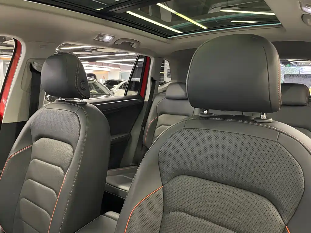 Volkswagen Tiguan L — миниатюра 28