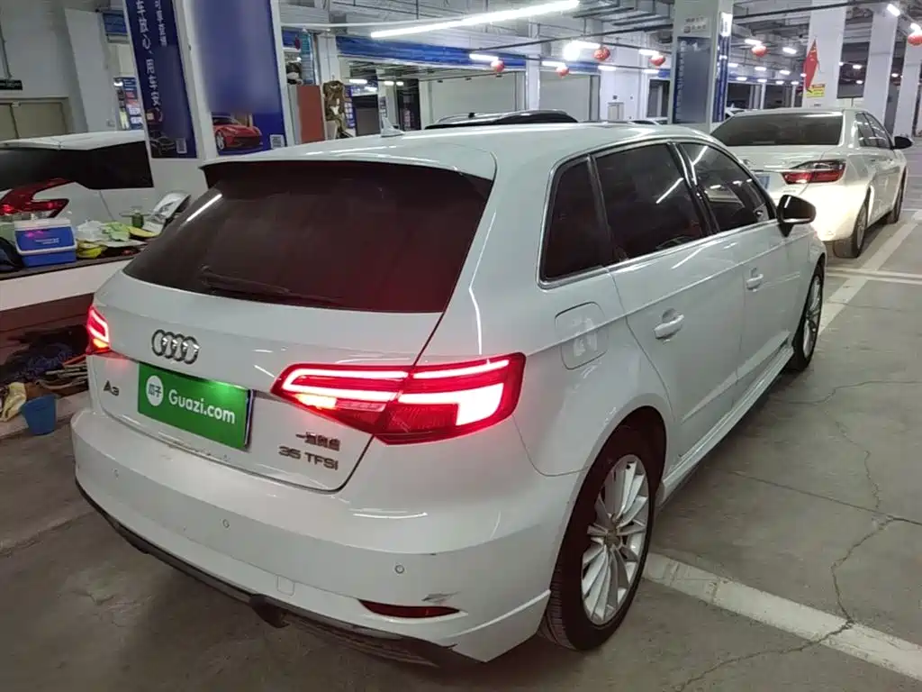 Audi A3 2018 30 Sportback 35 TFSI Fashion