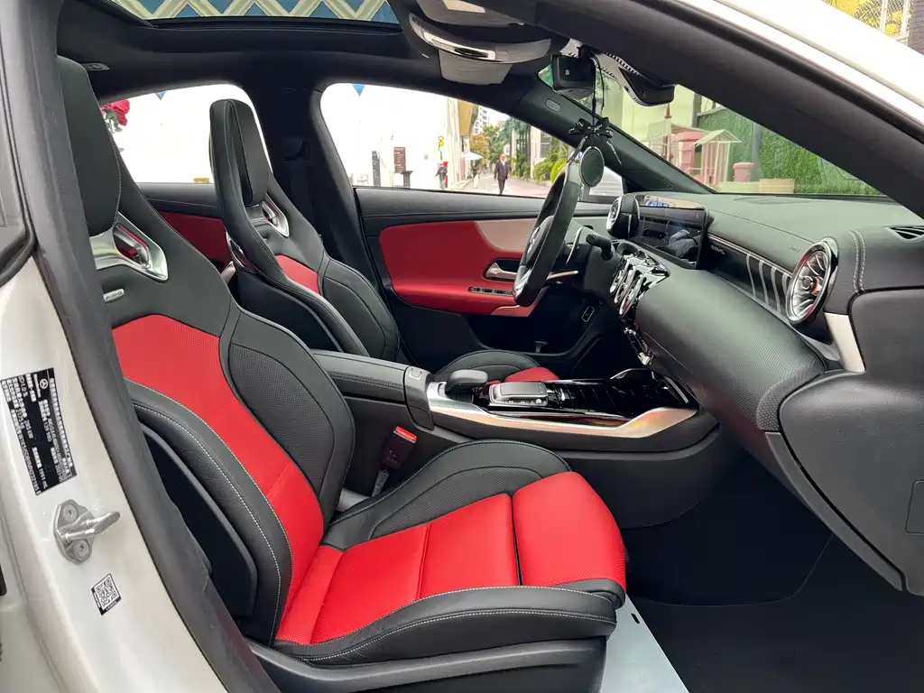 MERCEDES-BENZ CLA AMG