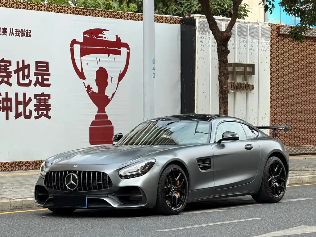 MERCEDES-BENZ AMG GT