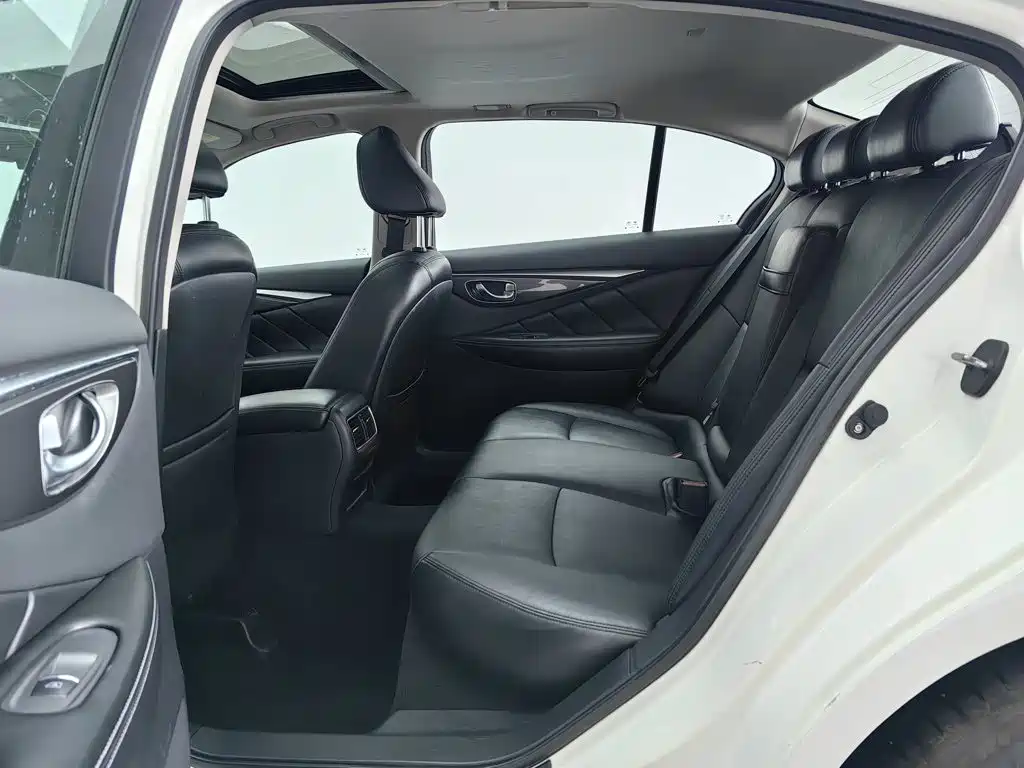 Infiniti Q50L — миниатюра 15