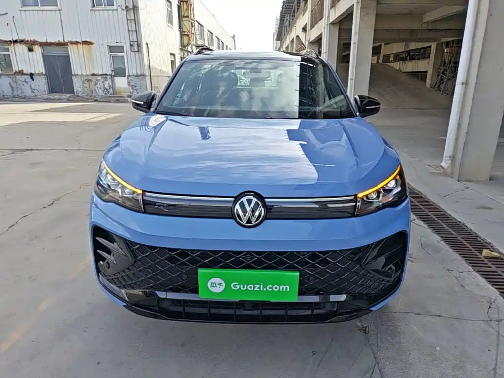Volkswagen Tiguan L — миниатюра 3