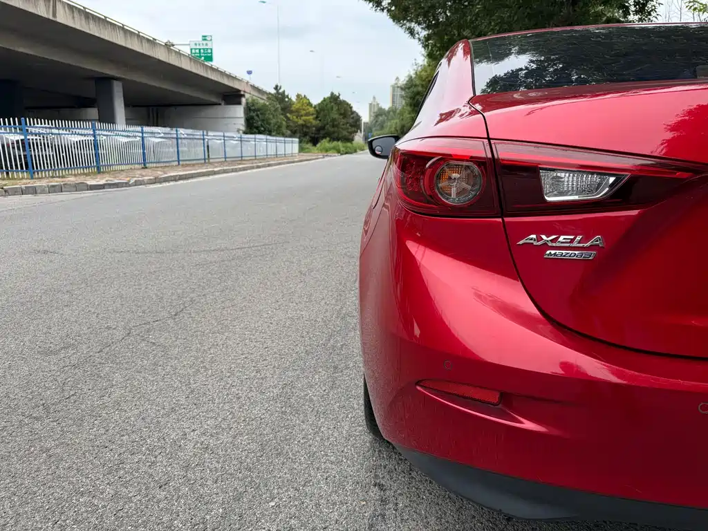Mazda 3 Axela — миниатюра 4
