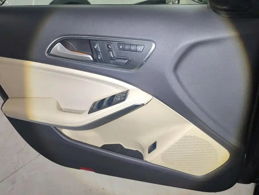Mercedes-Benz GLA — миниатюра 7