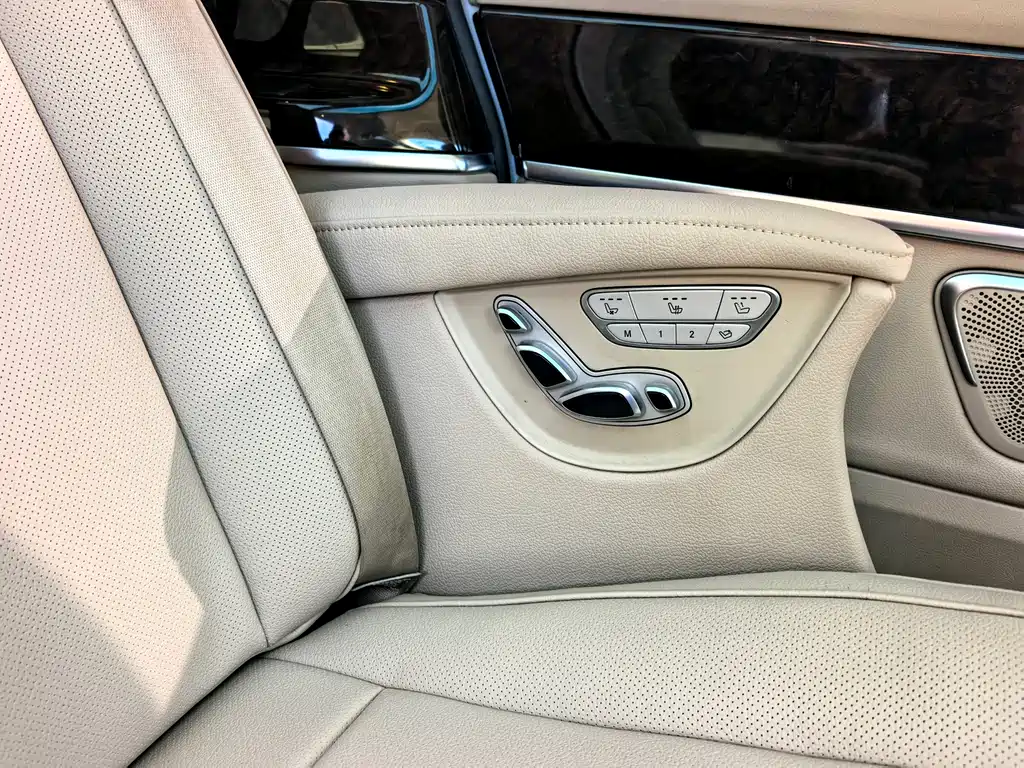 MERCEDES-BENZ V CLASS