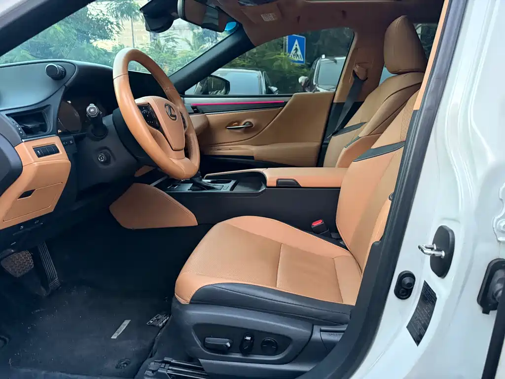 Lexus ES — миниатюра 3