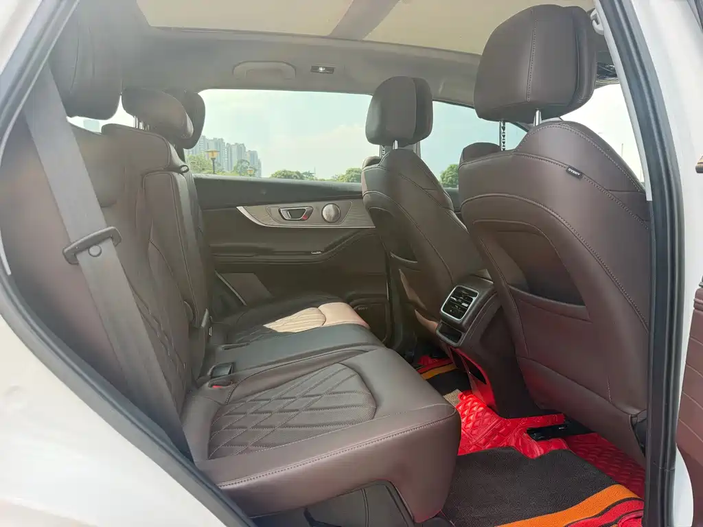 Chery Tiggo 8 Pro 2022 — фото 13