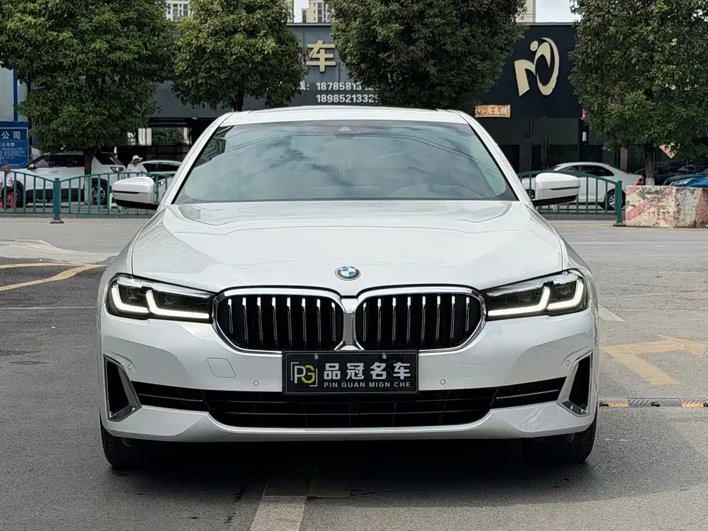 BMW 5 Series — миниатюра 2