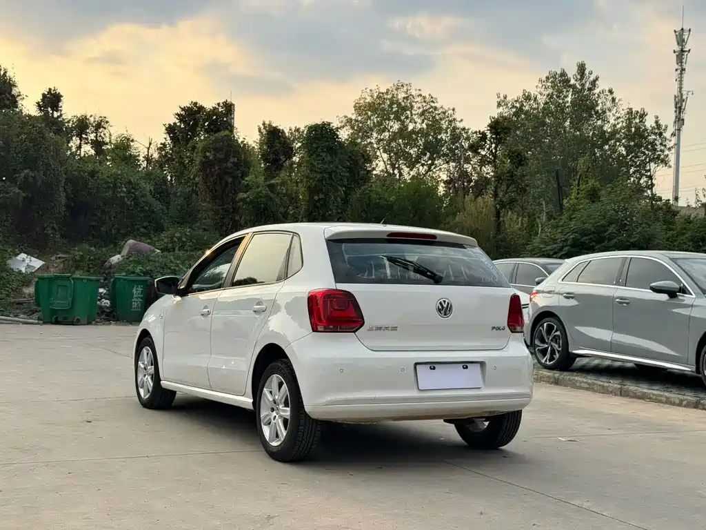 Volkswagen Polo — миниатюра 9