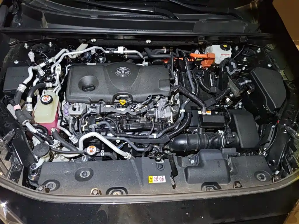 Toyota RAV4 Prime — миниатюра 16