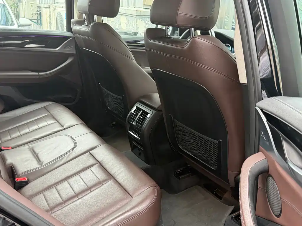 BMW X3 — миниатюра 10
