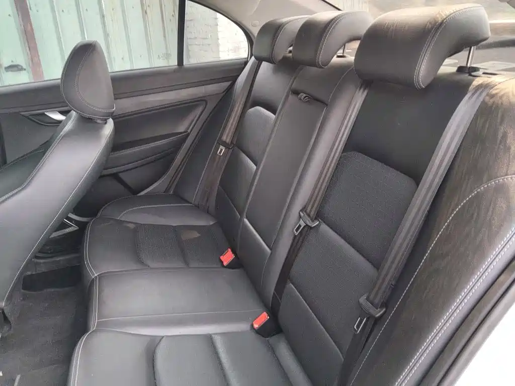 Geely Emgrand — миниатюра 13