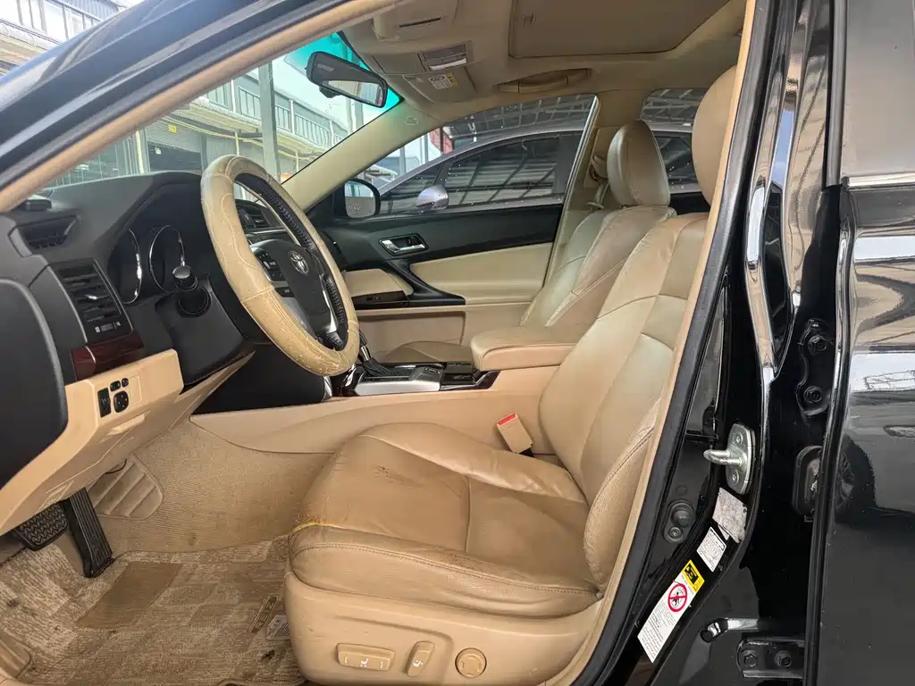 Toyota Reiz — миниатюра 2