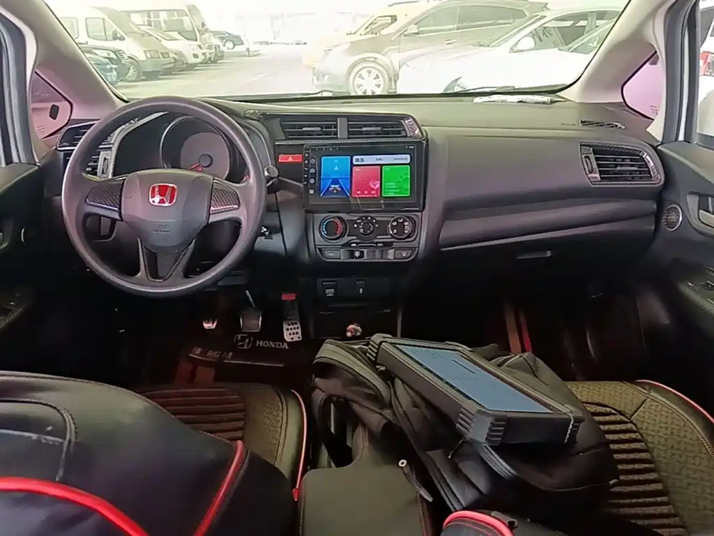 Honda Fit — миниатюра 10