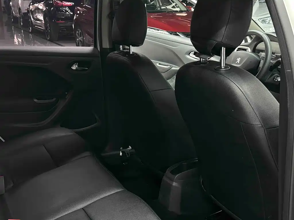Peugeot 301 — миниатюра 7
