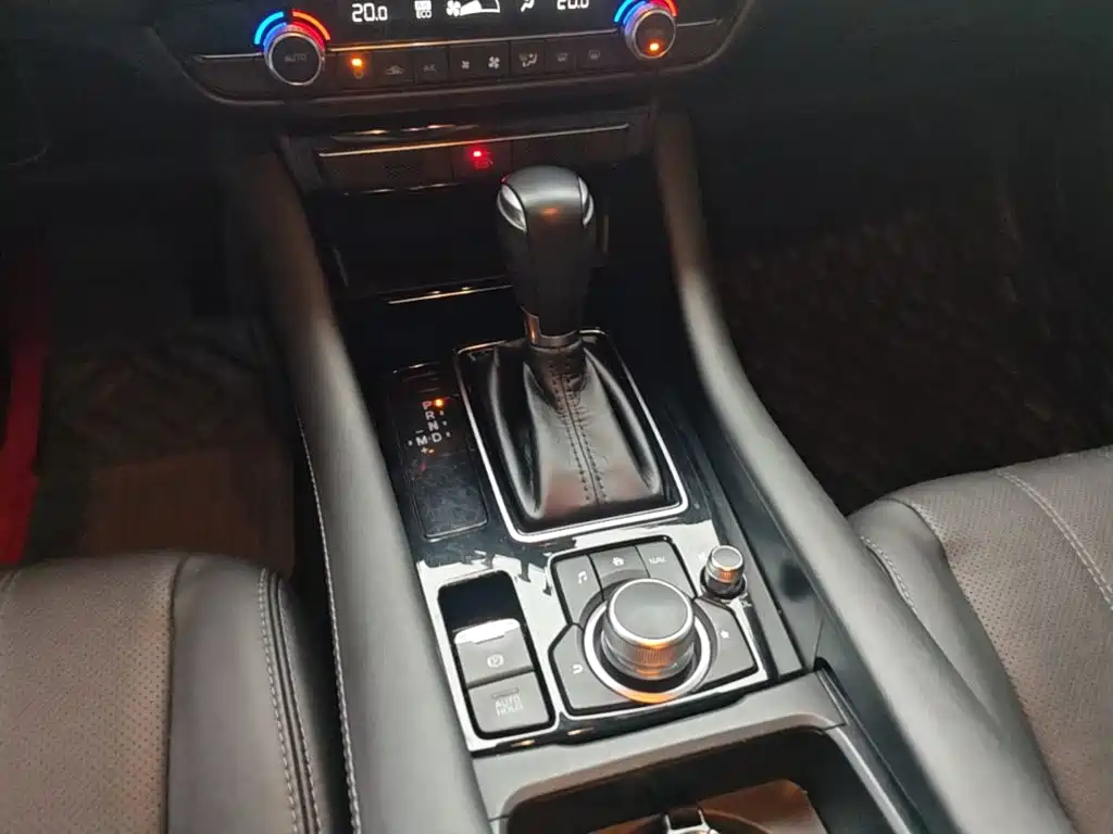 Mazda Atenza — миниатюра 14