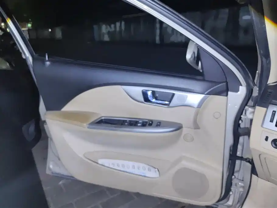 Buick Excelle 2013 1.5L AT