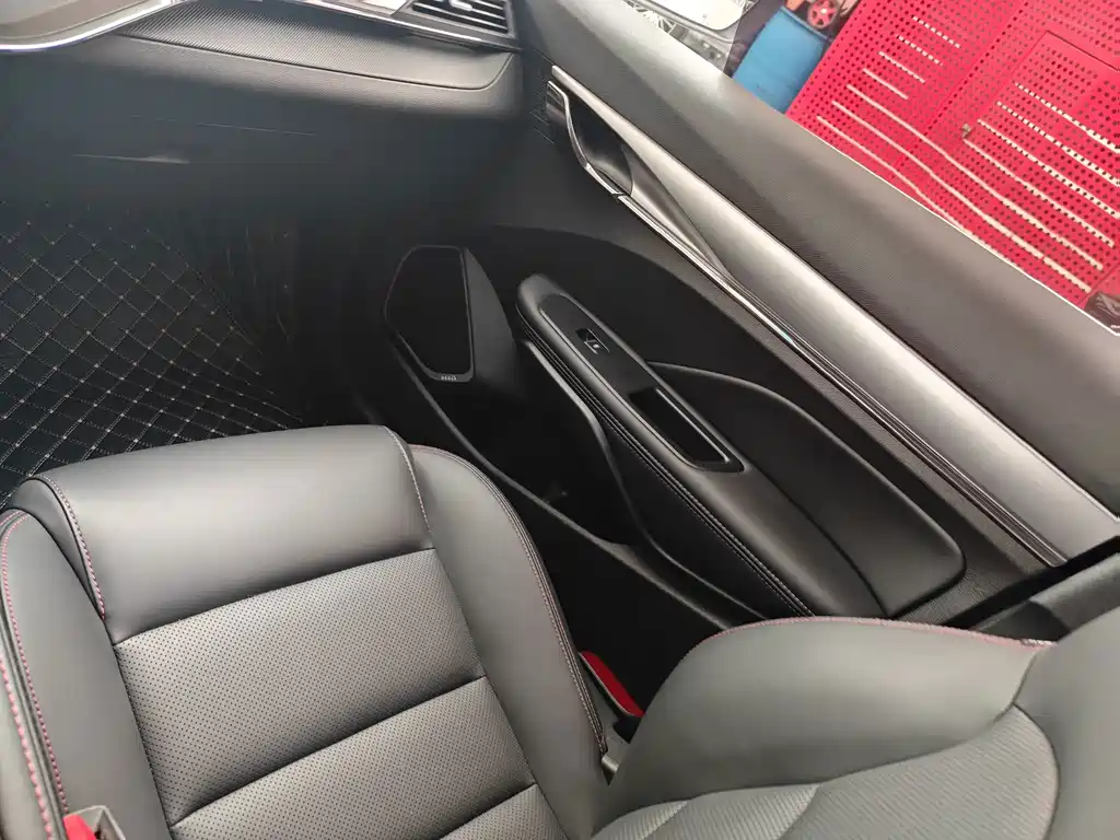 Geely Binrui — миниатюра 10