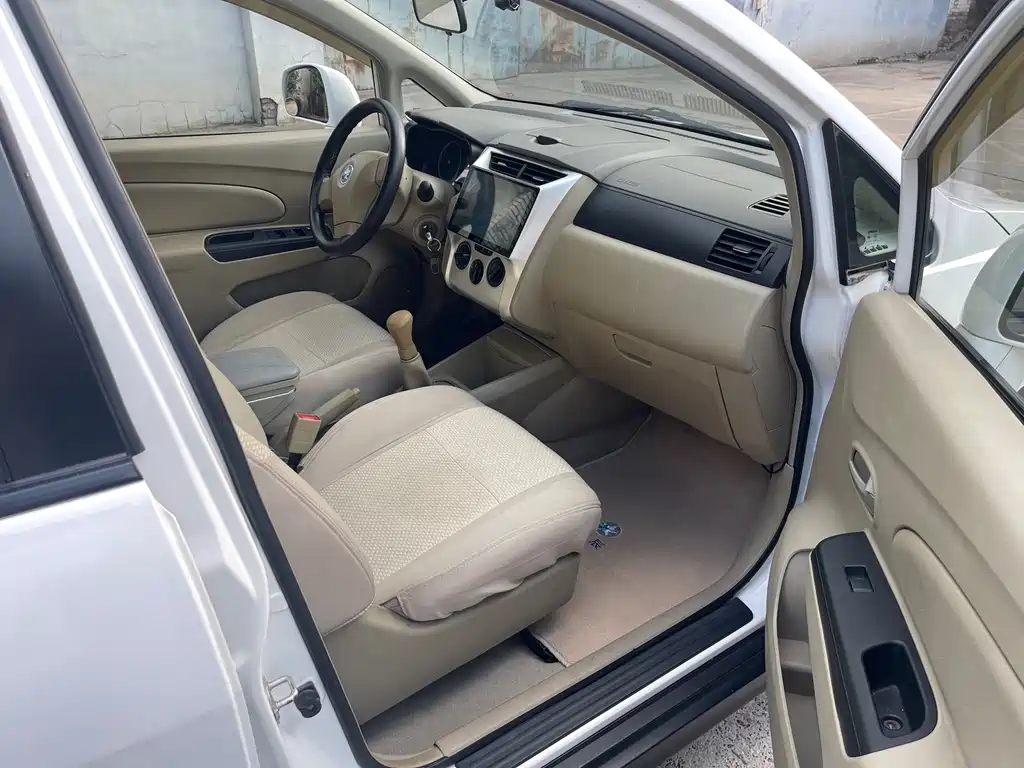 Venucia D50 — миниатюра 4