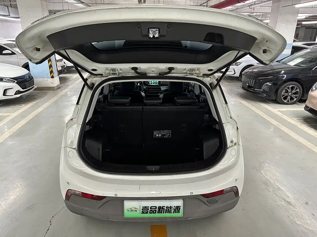 BAIC EX3 — миниатюра 7